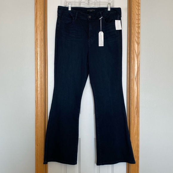 Sanctuary High Rise Demi Boot Flare Jeans in Nighthawk Size 18W - Picture 1 of 11